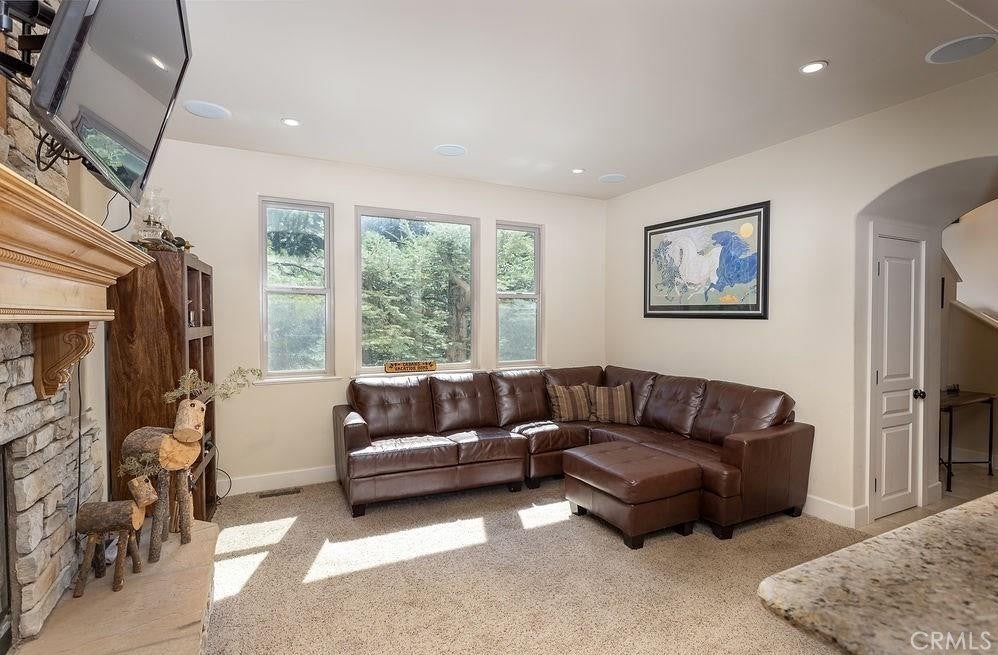 1157 Scenic