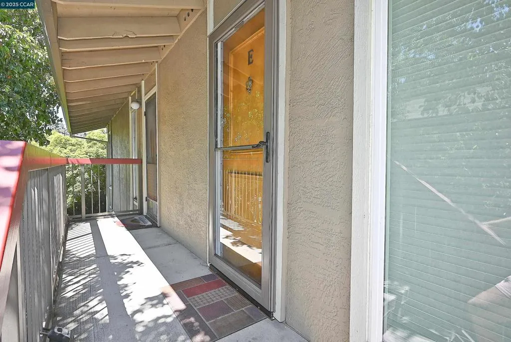 Pleasant Hill, California 94523, United States, 2 Bedrooms Bedrooms, ,2 BathroomsBathrooms,Residential,Active,187768