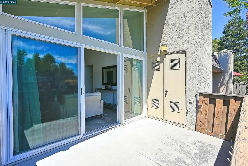 Pleasant Hill, California 94523, United States, 2 Bedrooms Bedrooms, ,2 BathroomsBathrooms,Residential,Active,187768