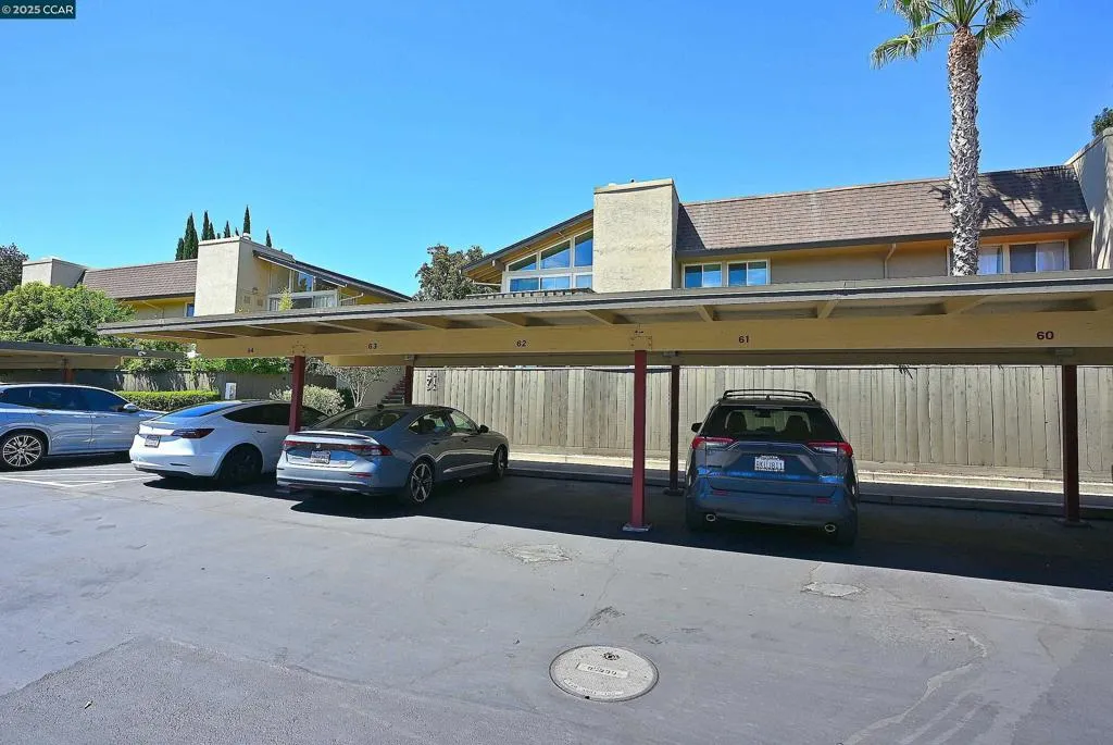 Pleasant Hill, California 94523, United States, 2 Bedrooms Bedrooms, ,2 BathroomsBathrooms,Residential,Active,187768