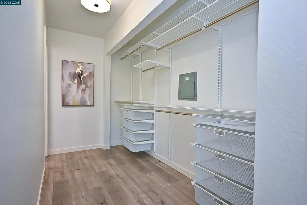 Pleasant Hill, California 94523, United States, 2 Bedrooms Bedrooms, ,2 BathroomsBathrooms,Residential,Active,187768