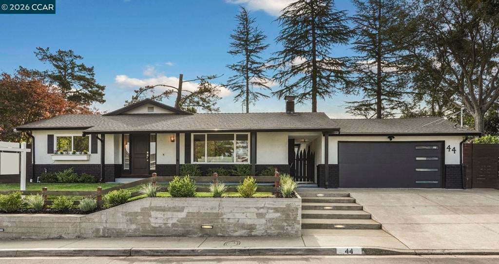 44 Bates Blvd. BLVD