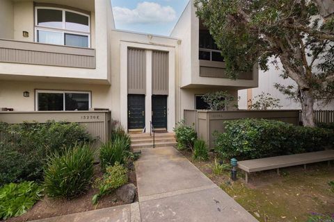 Photo of 13236 Fiji Way #L, Marina Del Rey, CA 90292 (MLS # NDP2601443)