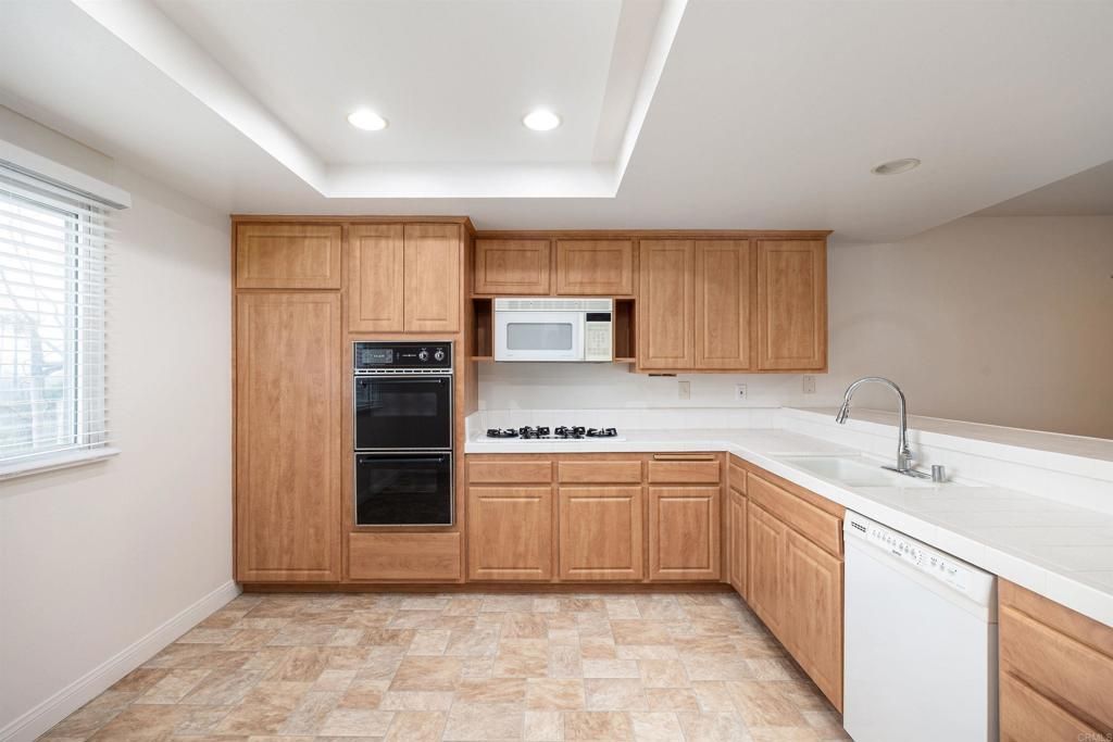 Photo of 13236 Fiji Way #L, Marina Del Rey, CA 90292 (MLS # NDP2601443)