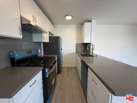 Photo of 1531 N Detroit Street #214, Los Angeles, CA 90046 (MLS # 26673819)