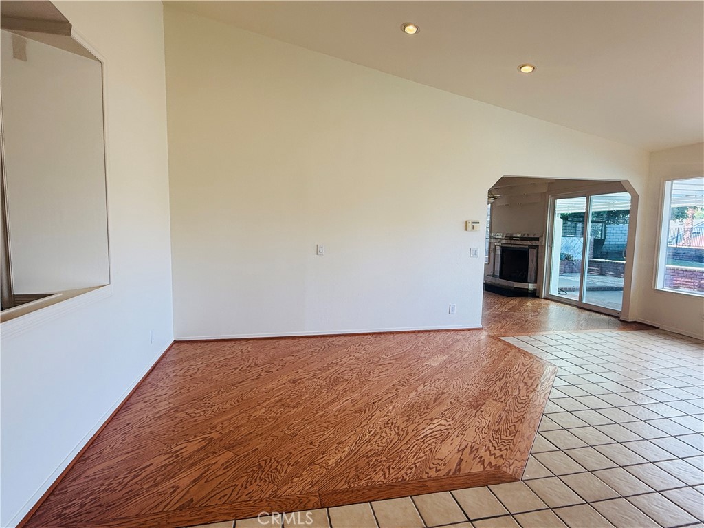 2316 Camino Monte