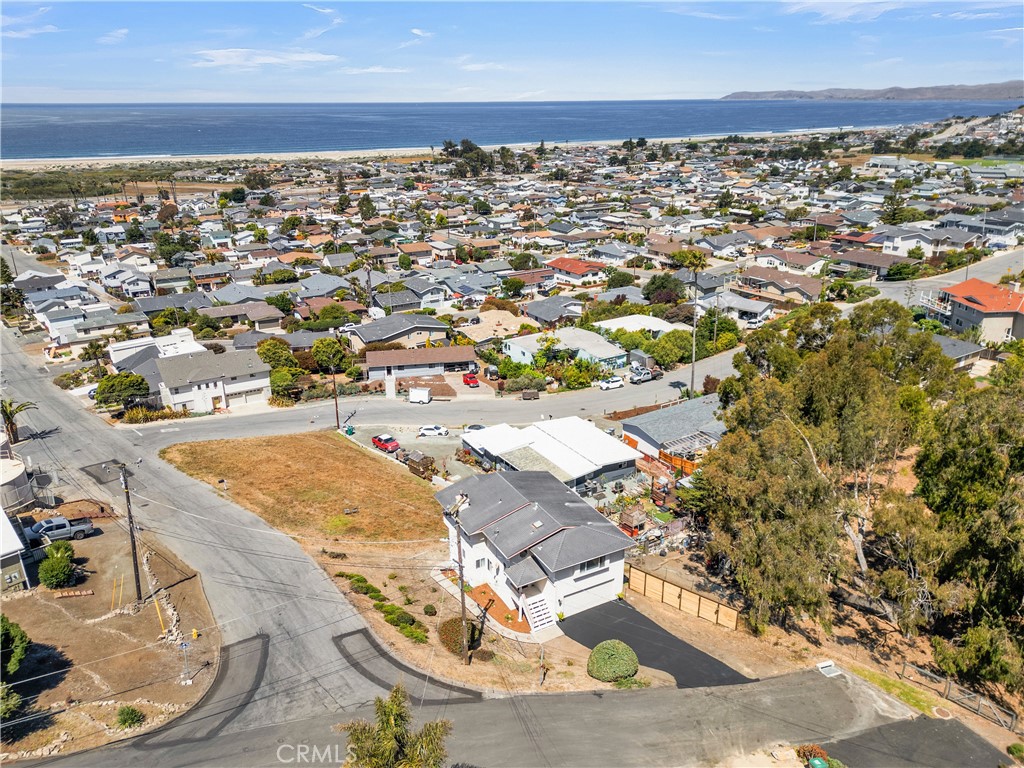 Stunning Ocean & Morro Rock Views!
Welcome to your seaside escape in beautiful Morro Bay. This fully remodeled 3-bedroom, 2-bath home offers panoramic views of the ocean and iconic Morro Rock from multiple rooms. Situated at the end of a quiet street with no direct neighbors behind, this home provides peace, privacy, and unbeatable scenery.
Enjoy a spacious open floor plan with new flooring throughout, a modern rock-finished fireplace, and two view decks perfect for relaxing or entertaining. The brand-new kitchen features sleek quartz countertops, updated cabinets, and stainless steel appliances. Both bathrooms have been fully updated with new vanities, toilets, and fixtures. Additional highlights include a freshly sealed asphalt driveway and a 2-car garage.
Don’t miss this rare opportunity to own a turnkey coastal home with incredible views in a serene location!