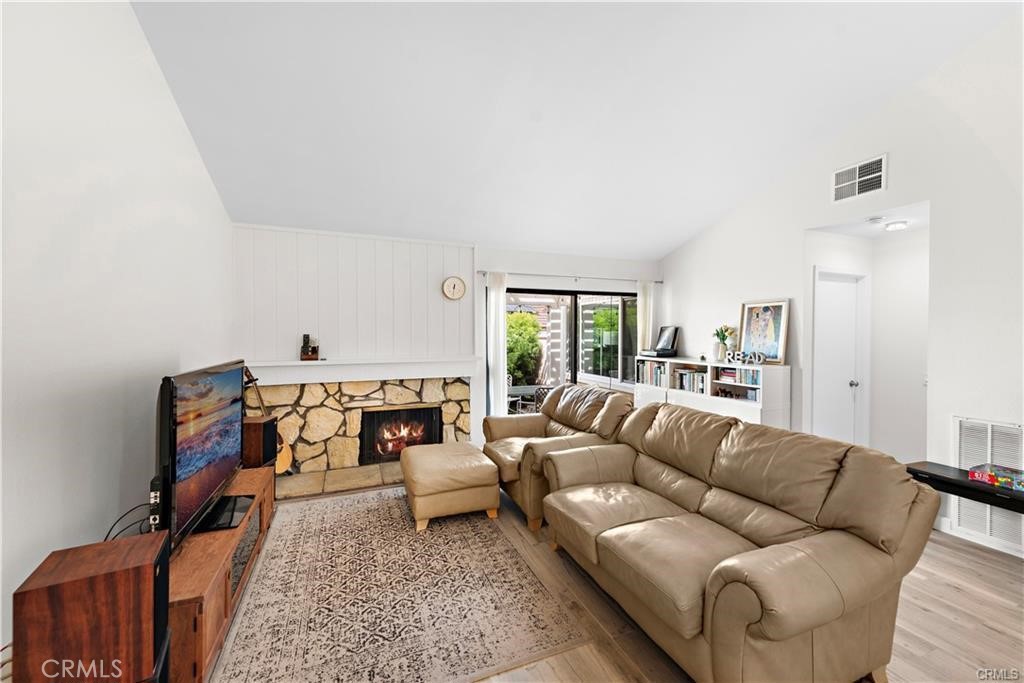 Townhomes (TH) - Residential Lease