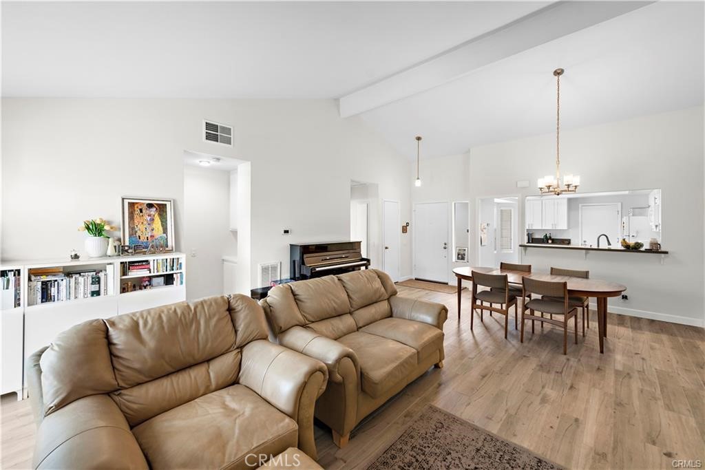 Townhomes (TH) - Residential Lease