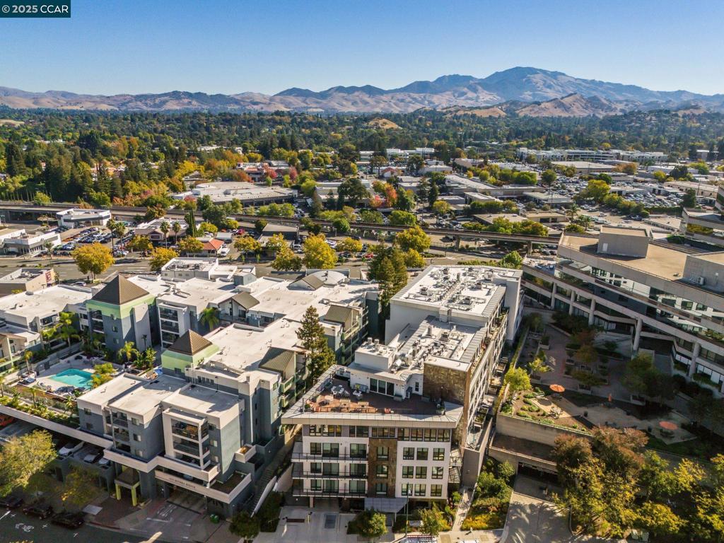 DOWNTOWN W.CREEK - Residential