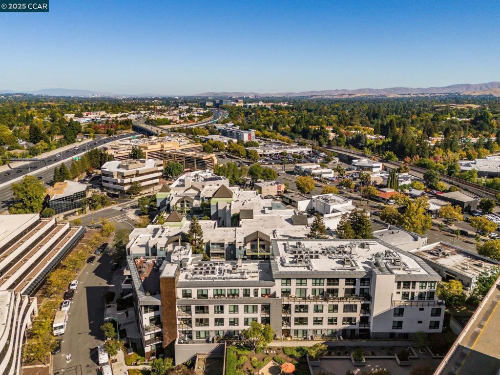 DOWNTOWN W.CREEK - Residential