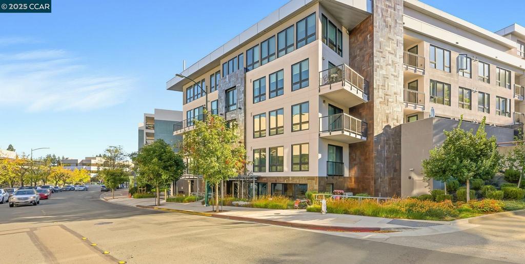 DOWNTOWN W.CREEK - Residential
