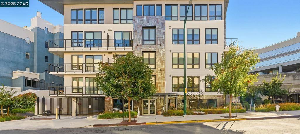 DOWNTOWN W.CREEK - Residential