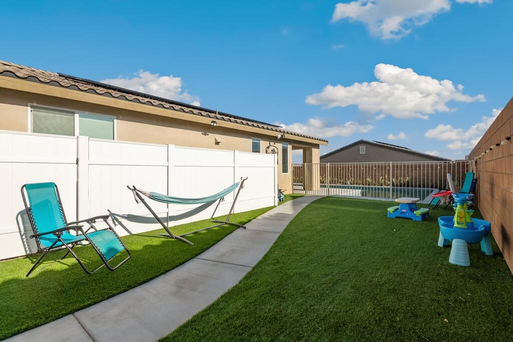 Agua Dulce - Residential
