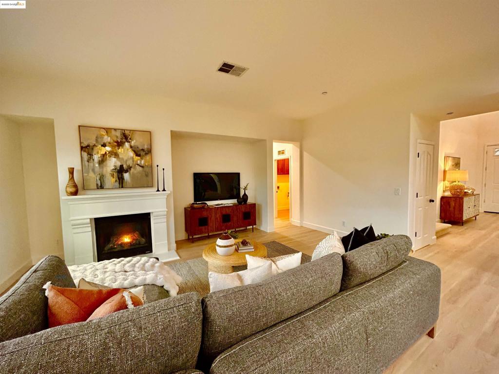 DEER RIDGE - Residential