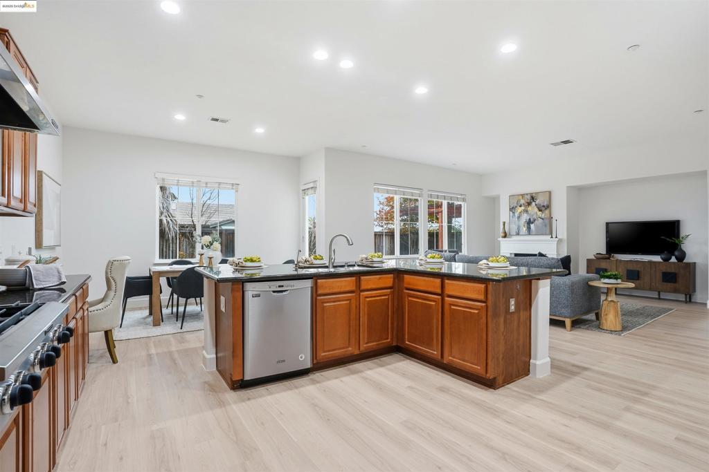 DEER RIDGE - Residential