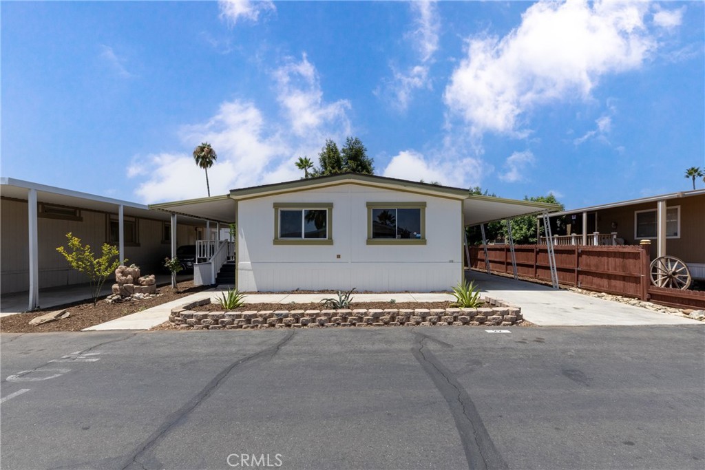 Remodeled Double Wide Mobile Home in Centrally Located Family Park!
Don't miss this beautifully updated double wide mobile home located in a friendly, centrally located family park. This spacious home features a bright open floor plan perfect for modern living. Enjoy the fresh feel of new carpet, interior paint, and stylish laminate flooring throughout.
The home includes updated bathroom vanities, new light fixtures, and plenty of natural light. With generously sized rooms and thoughtful upgrades, this home is move-in ready and perfect for families or anyone seeking comfort and convenience.
Park amenities and a central location near schools, shopping, and freeways make this an unbeatable opportunity!