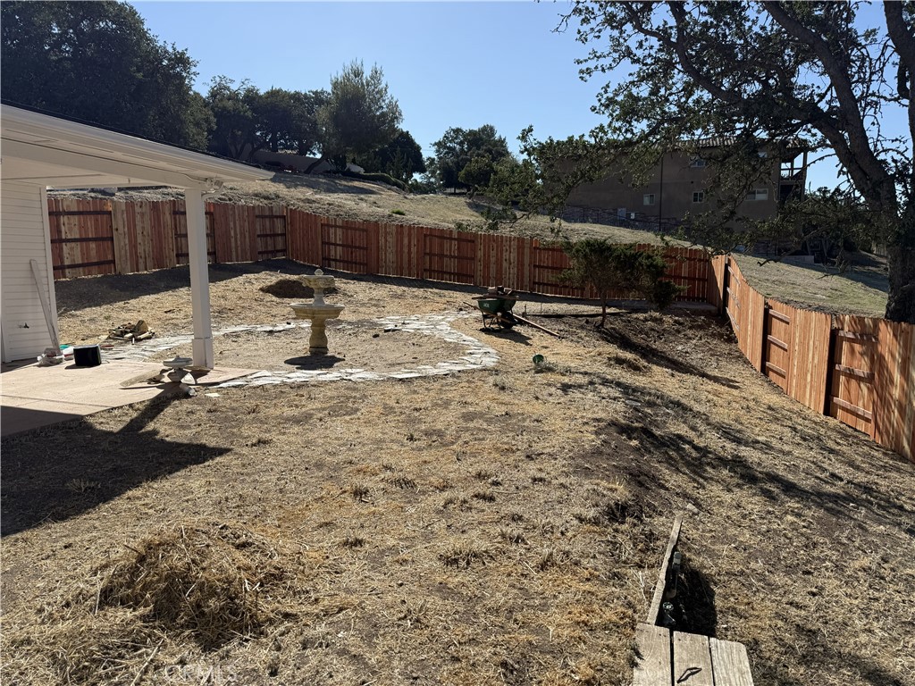 806 Grove St, Paso Robles, CA, 93446, USA, 4 Bedrooms Bedrooms, ,3 BathroomsBathrooms,Residential,Active,806 Grove St,NS25278509