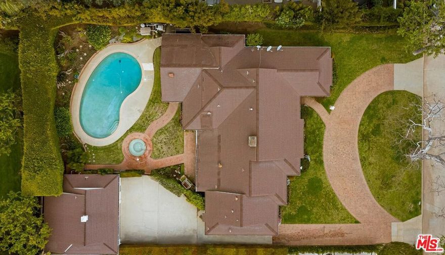 Offer deadline on Friday, April 2nd at 5PM. Please request the bid package via email prior to the deadline if you have an interested party. All bids must include POF and detailed information about the client's intentions and credentials. Trust Sale. First time available in 45 years, this older 1sty 5 bedroom and family room Traditional is located just South of Sunset on what is perceived to be the most enviable of all Palisades Riviera roads. Slightly and prominently elevated above the street with 100 feet of frontage, there is endless potential for the creative. Mature hedging at the rear of the property for privacy along with a pool, spa, changing rooms, and a workshop. Property is being sold in strictly as-is condition with no guarantees nor warranties from seller nor broker. Prospective buyers are advised to conduct their due diligence in advance of presenting an offer. HOA Architectural Guidelines are attached under Doc(s) above. Rarely does an opportunity as unique as this materialize in the Riviera.