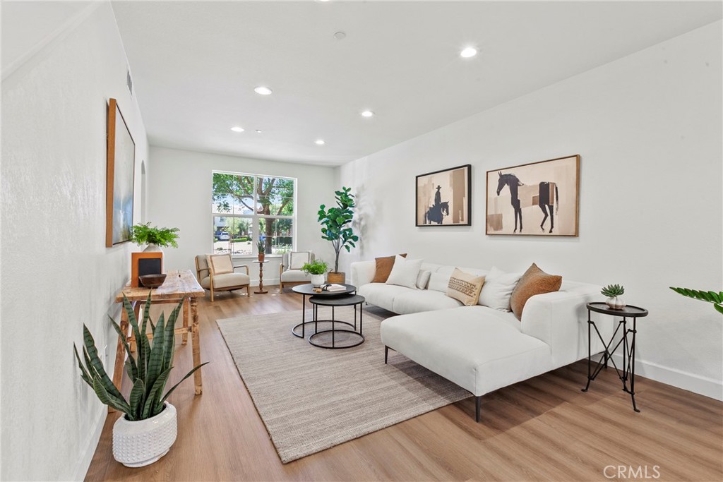 1142 Galeria Circle