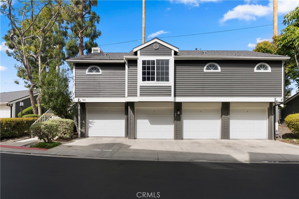 2330 vangurad Way L101