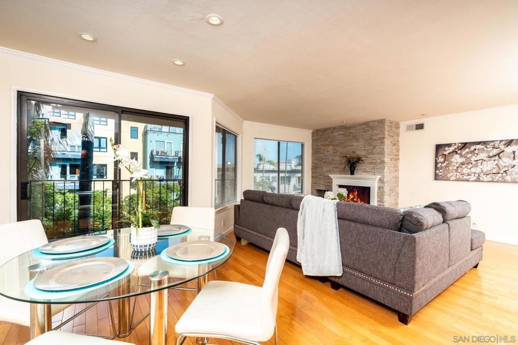 listing image 130723924853125141160