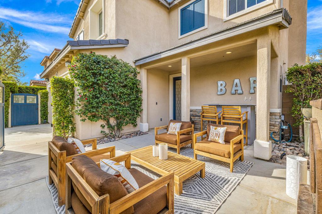 Anastacia - Residential