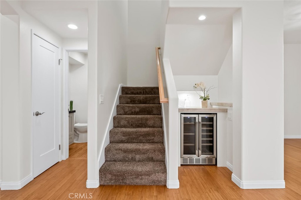 Applause (APP) - Residential Lease