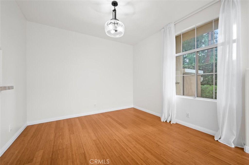 Applause (APP) - Residential Lease