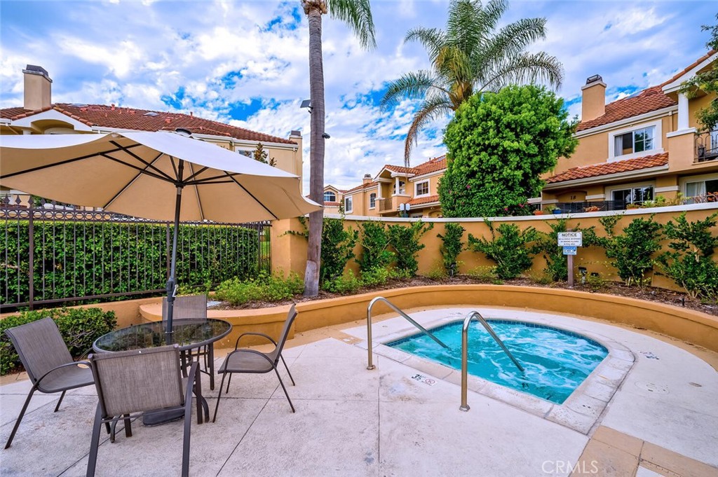 Applause (APP) - Residential Lease