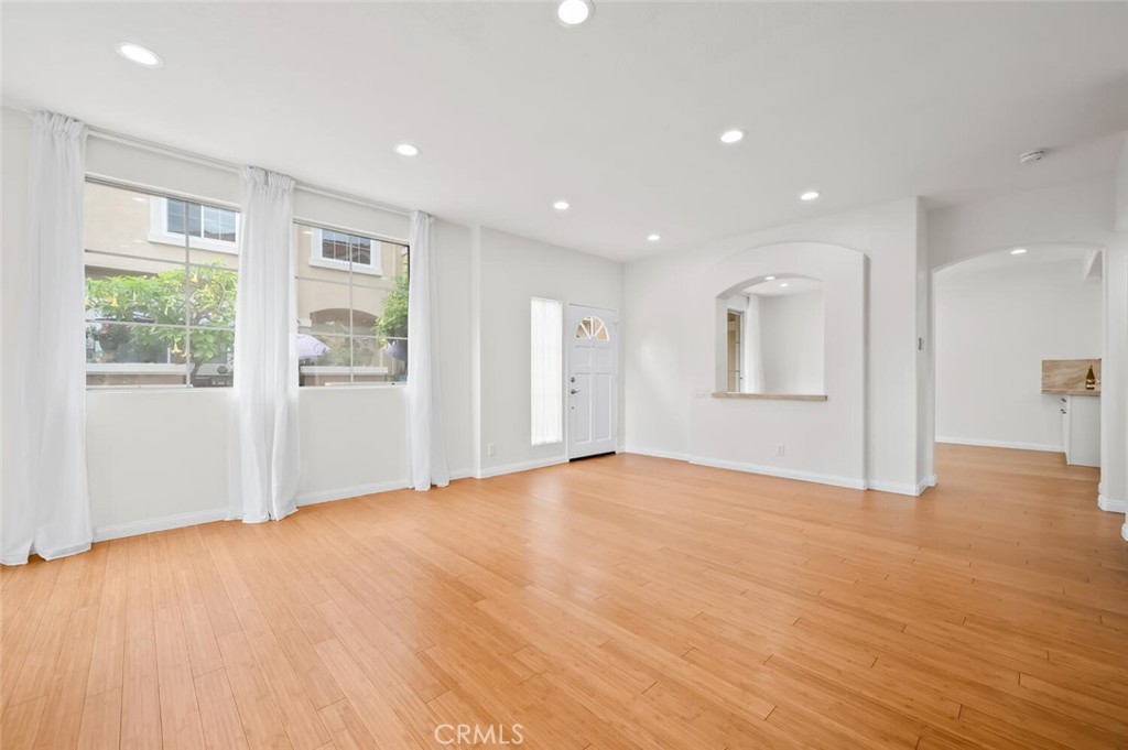 Applause (APP) - Residential Lease