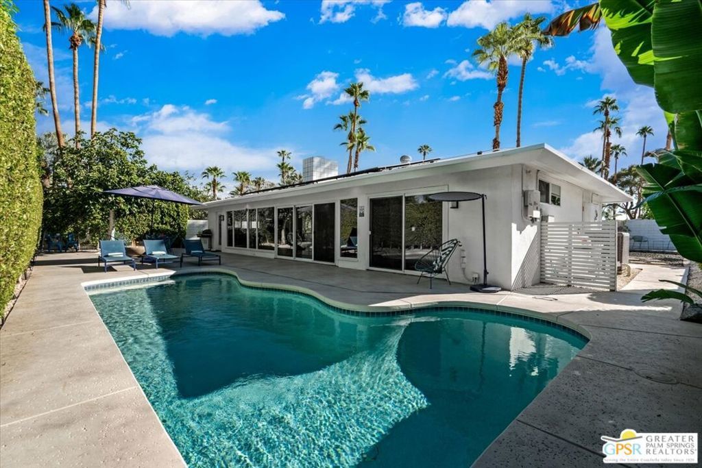 Photo of 1955 S Broadmoor Drive, Palm Springs, CA 92264 (MLS # 25593223PS)