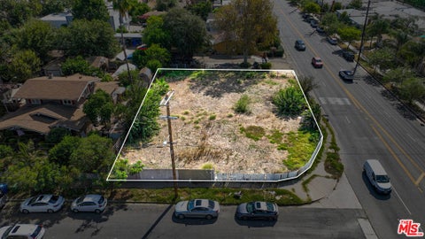 Photo of 6640 Kester Avenue, Van Nuys, CA 91405 (MLS # 26103044)