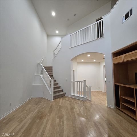 30 Burlingame Irvine CA 92602