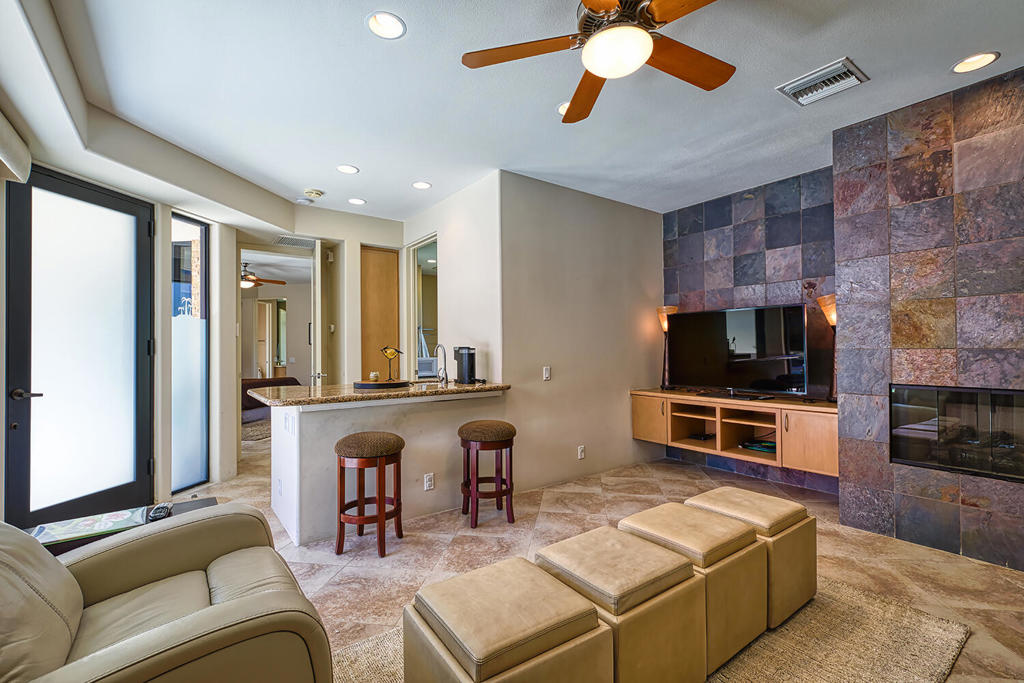 The Estancias Rancho LQ - Residential