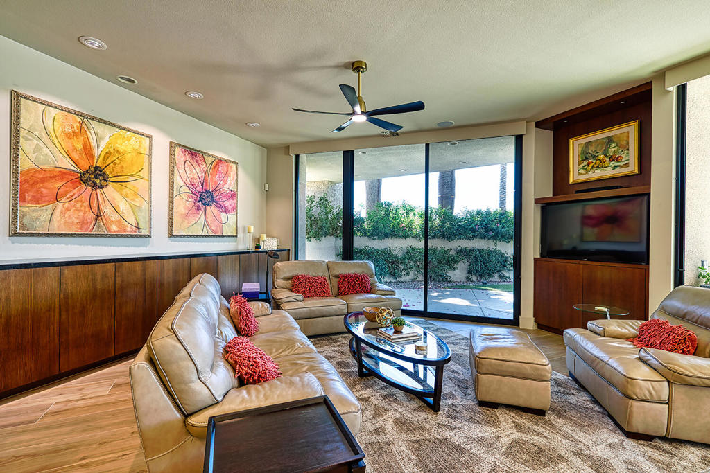 The Estancias Rancho LQ - Residential