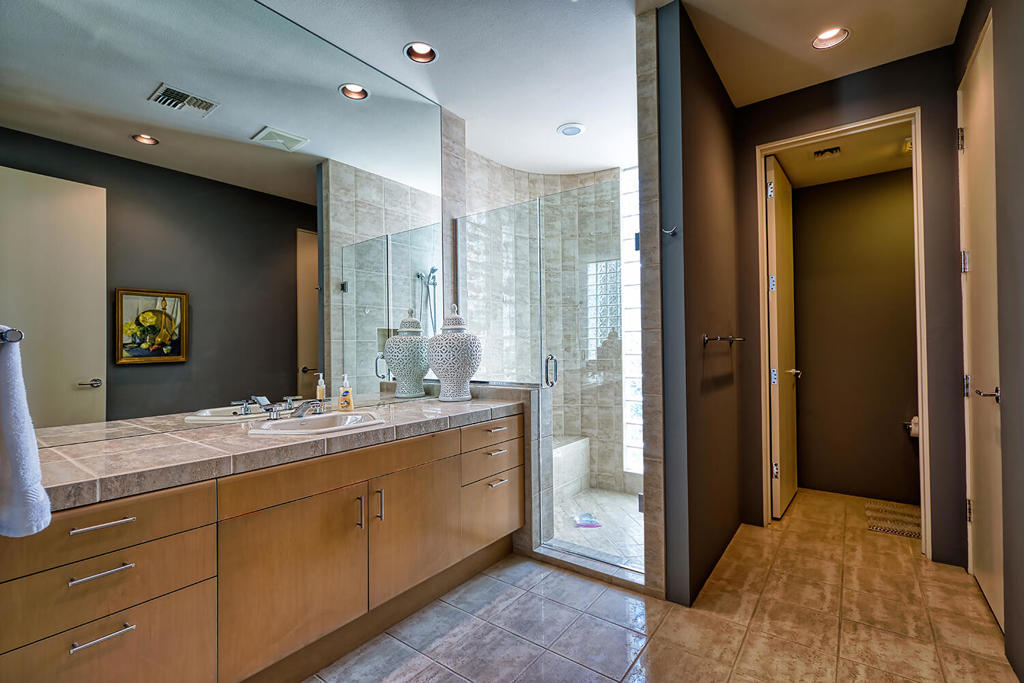 The Estancias Rancho LQ - Residential