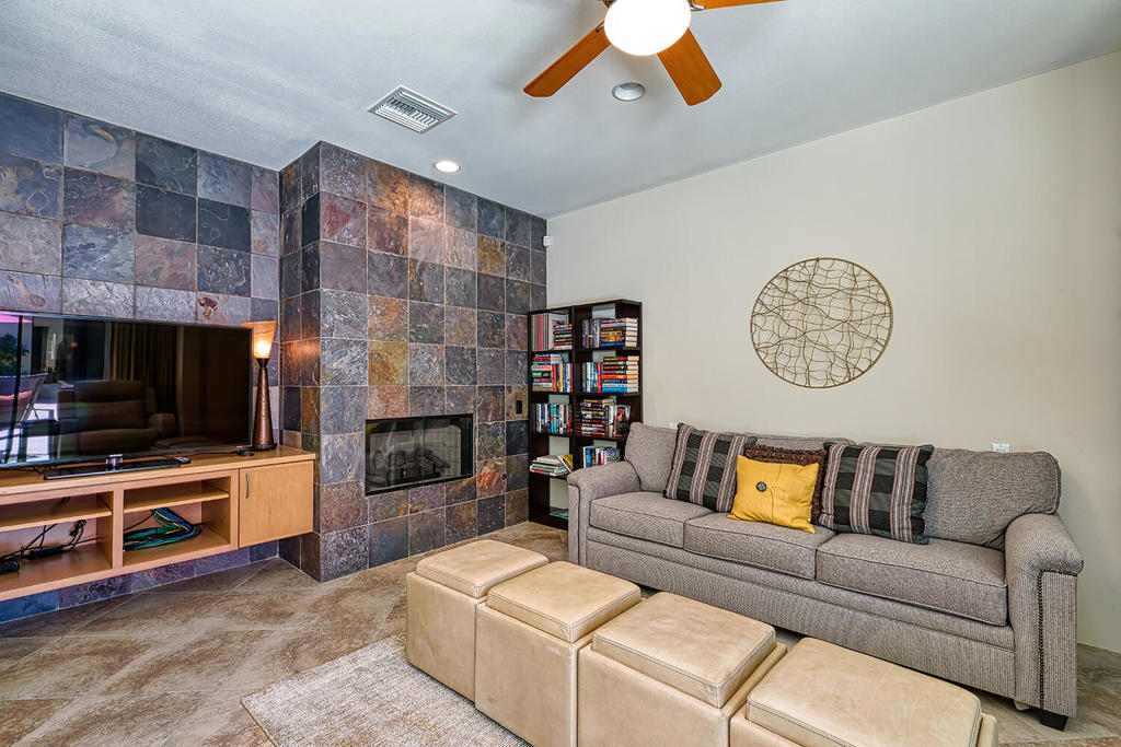 The Estancias Rancho LQ - Residential