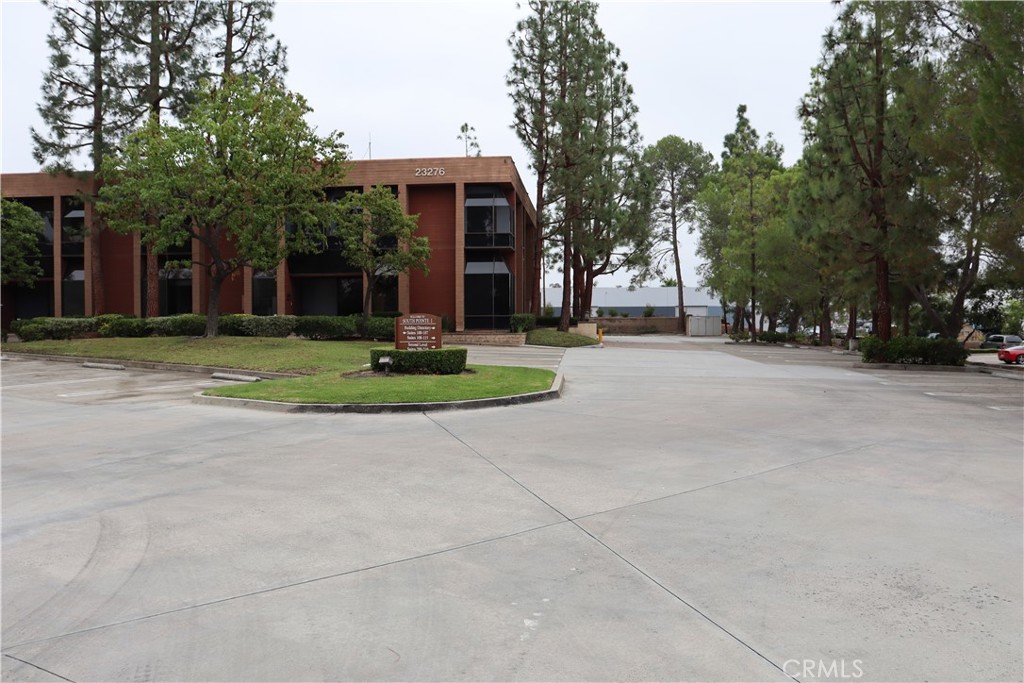 23276 S Pointe Drive 201