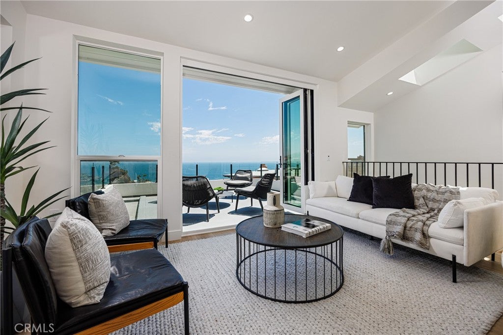 251 Highland, Laguna Beach CA 92651 - Photo 26