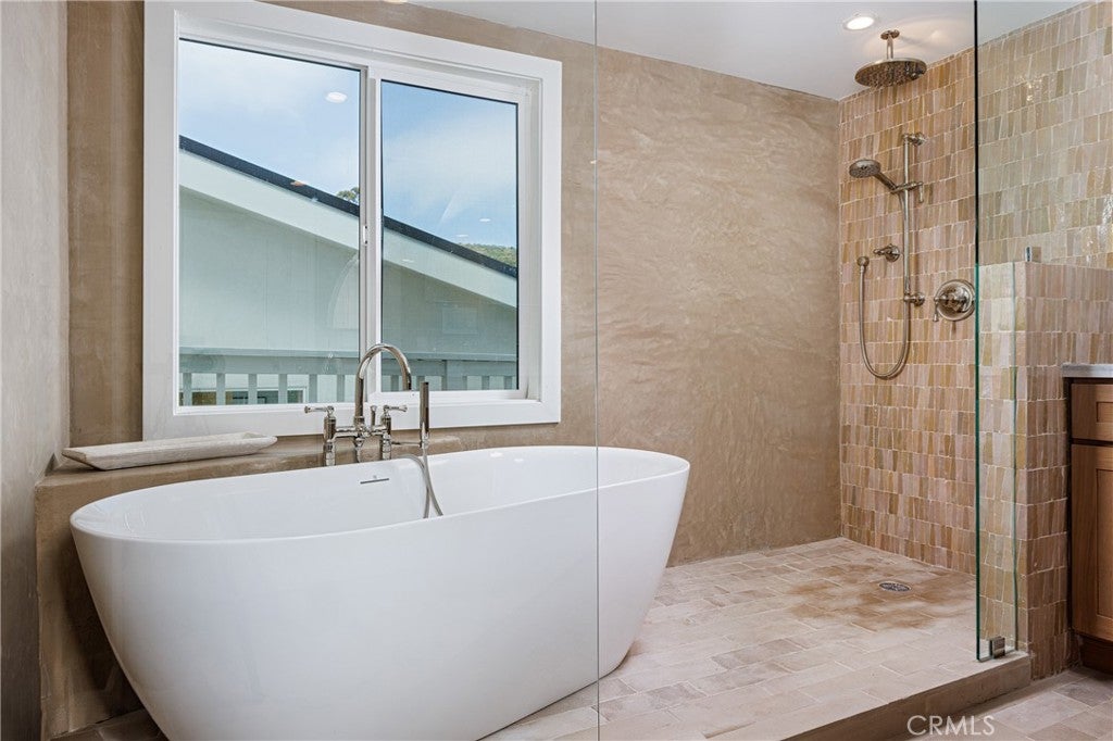 251 Highland, Laguna Beach CA 92651 - Photo 15