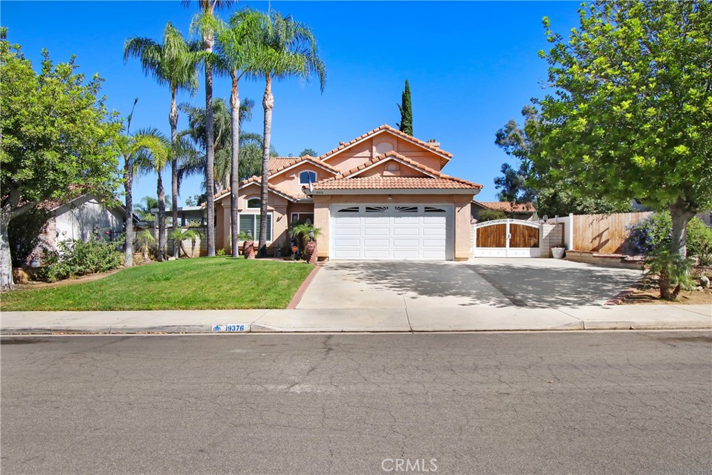 Beautiful move-in-ready two-story home in the Orangecrest area of Riverside with top performing schools and NO HOA. This home has an updated kitchen, newly replastered pool and spa, new vinyl fencing and cementing and a new outdoor patio cover on the side. Downstairs has 1 bedroom and 1 bathroom for your future company's convenience and master bedroom has access to a beautiful balcony with a peaceful view. Come visit your new potential home!!