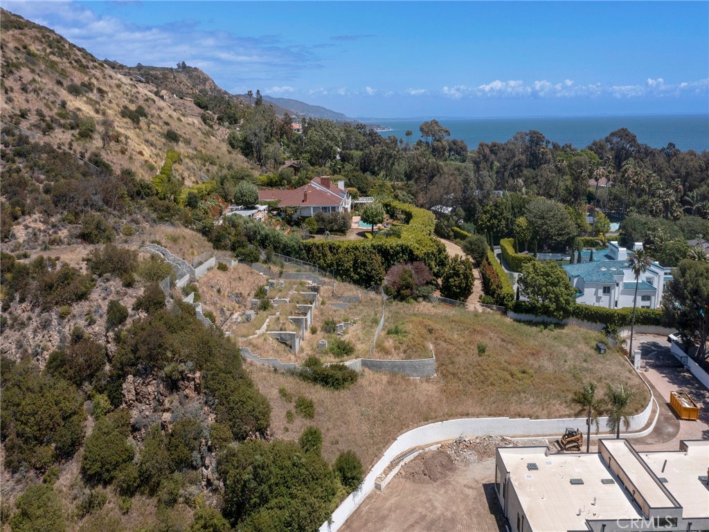 27061 Sea Vista Dr.