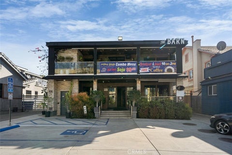 Photo of 228 oxford Avenue, Los Angeles, CA 90004 (MLS # DW26222754)