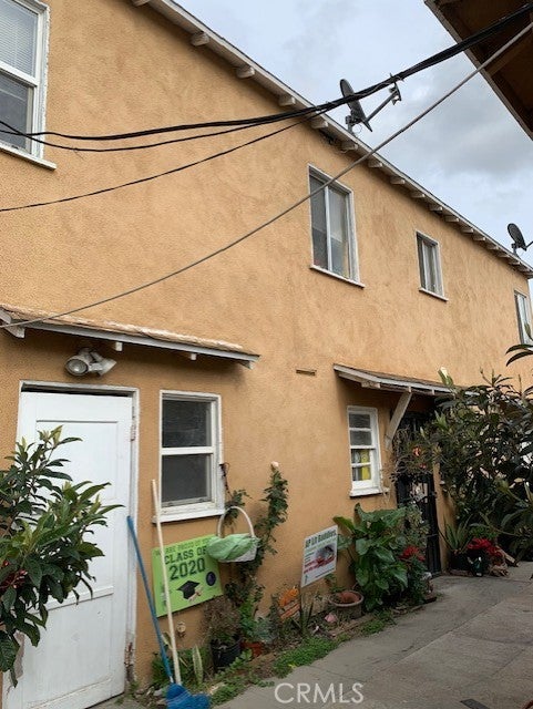 717 W 77th