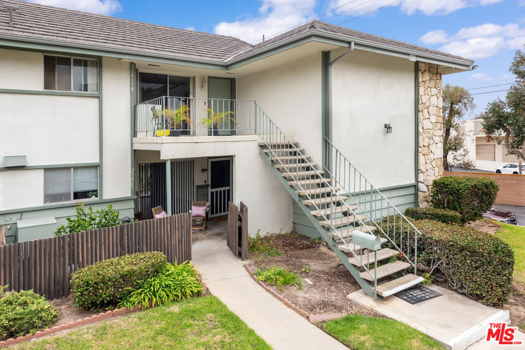 Finally, a very rare opportunity to own this charming 2-bedroom 2-bath lower end unit condo in the highly coveted New Horizons South Bay community. Once you walk in, you will fall in love with how bright and spacious the unit feels. As you walk through the property, you will enjoy the renovated kitchen with new counters and faucets, the beautiful laminate flooring throughout the living area, and the new carpets in the bedrooms. The entire interior was freshly painted, and the living room boasts a cozy fireplace. This unit is ideally located near the clubhouse, quietly tucked away from the main road for added privacy. Residents of this vibrant 55+ senior living community enjoy access to a wide array of amenities, including a fitness room, clubhouse, pickleball court, two swimming pools, and a 9-hole golf course. The location is centrally situated in Torrance, close to excellent shopping, dining, beaches, and a farmers market.