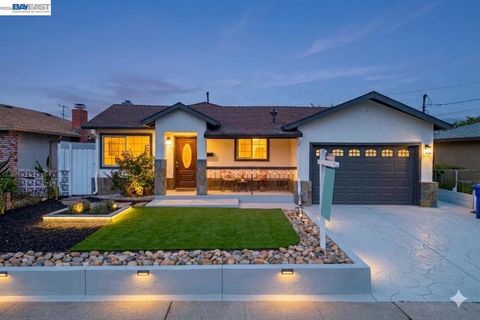 Photo of 42552 Roberts Ave Ave, Fremont, CA 94538 (MLS # 41132694)