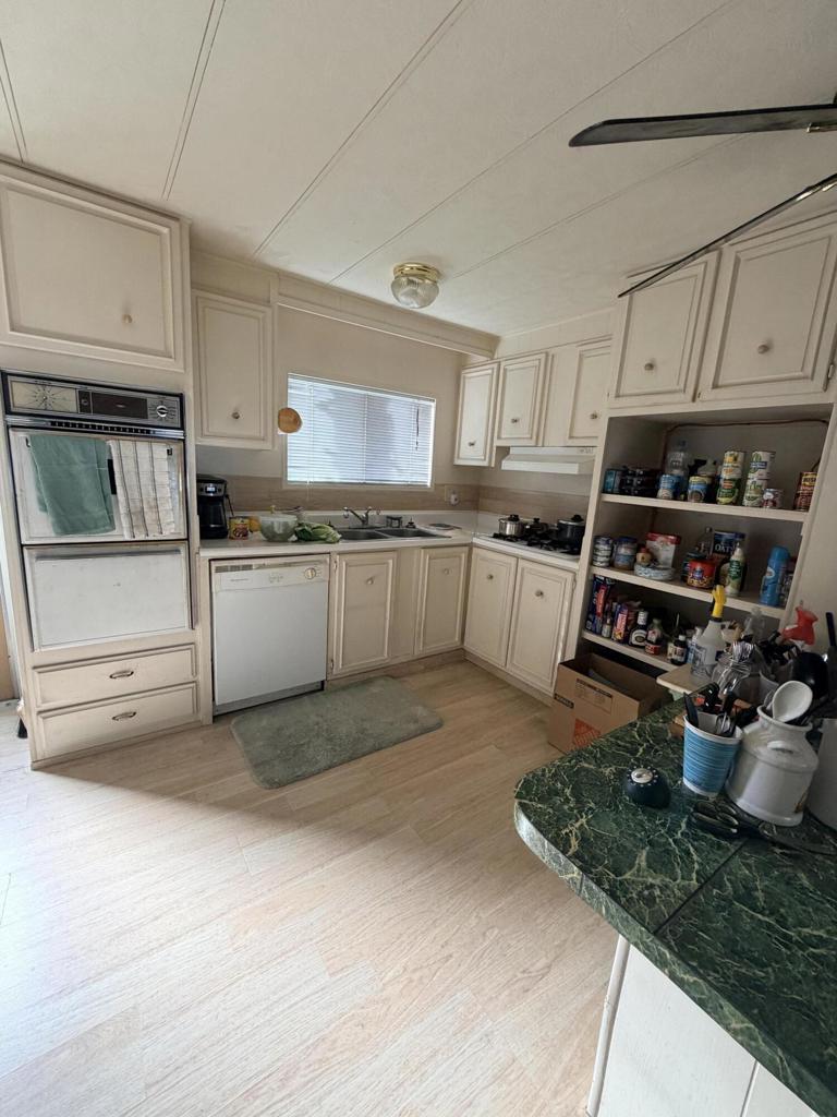 RM Mobile Home Es - Manufactured In Park