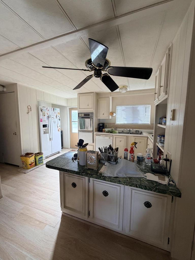 RM Mobile Home Es - Manufactured In Park