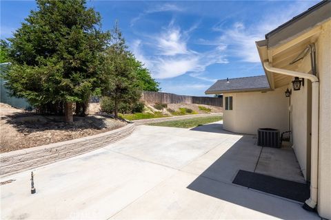 Tiny photo for 5575 Reindeer Pl, Paso Robles, CA 93446 (MLS # NS26089842)